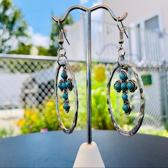 Hammered Silver Oval Turquoise Cross Earrings - Picture 6 of 7